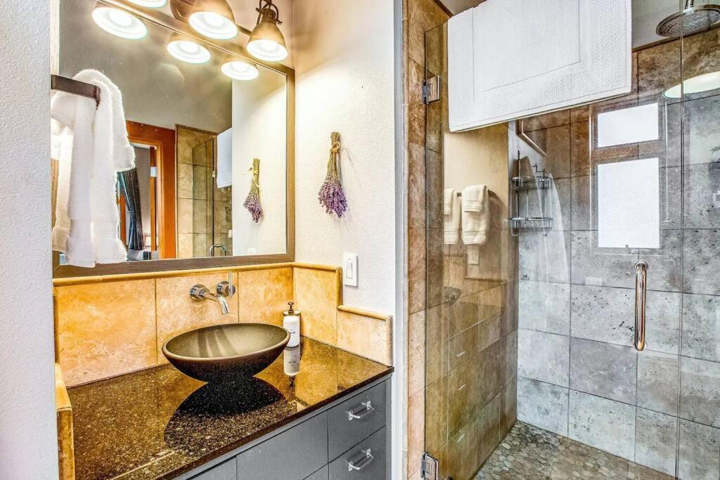 Olympic Discovery Cottage Sequim Ngoại thất bức ảnh
